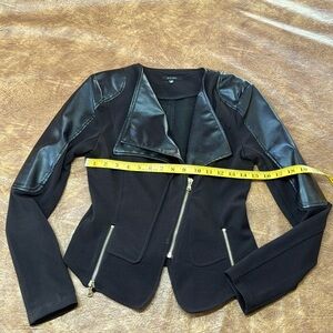 Women’s jacket w/faux leather design